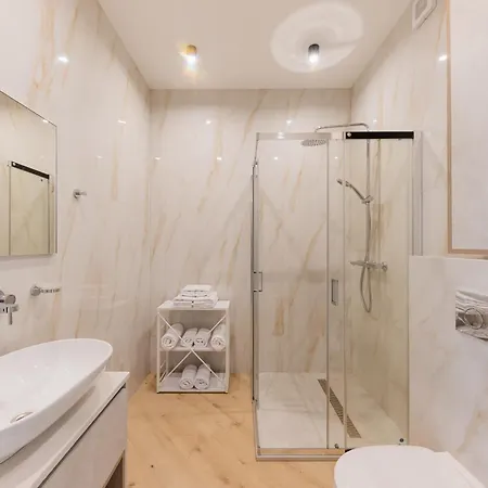 Mm Group Gold Oujhorod