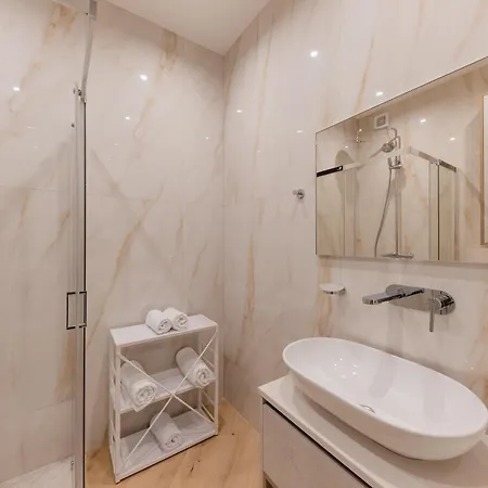 Mm Group Gold Apartamento Úzhgorod